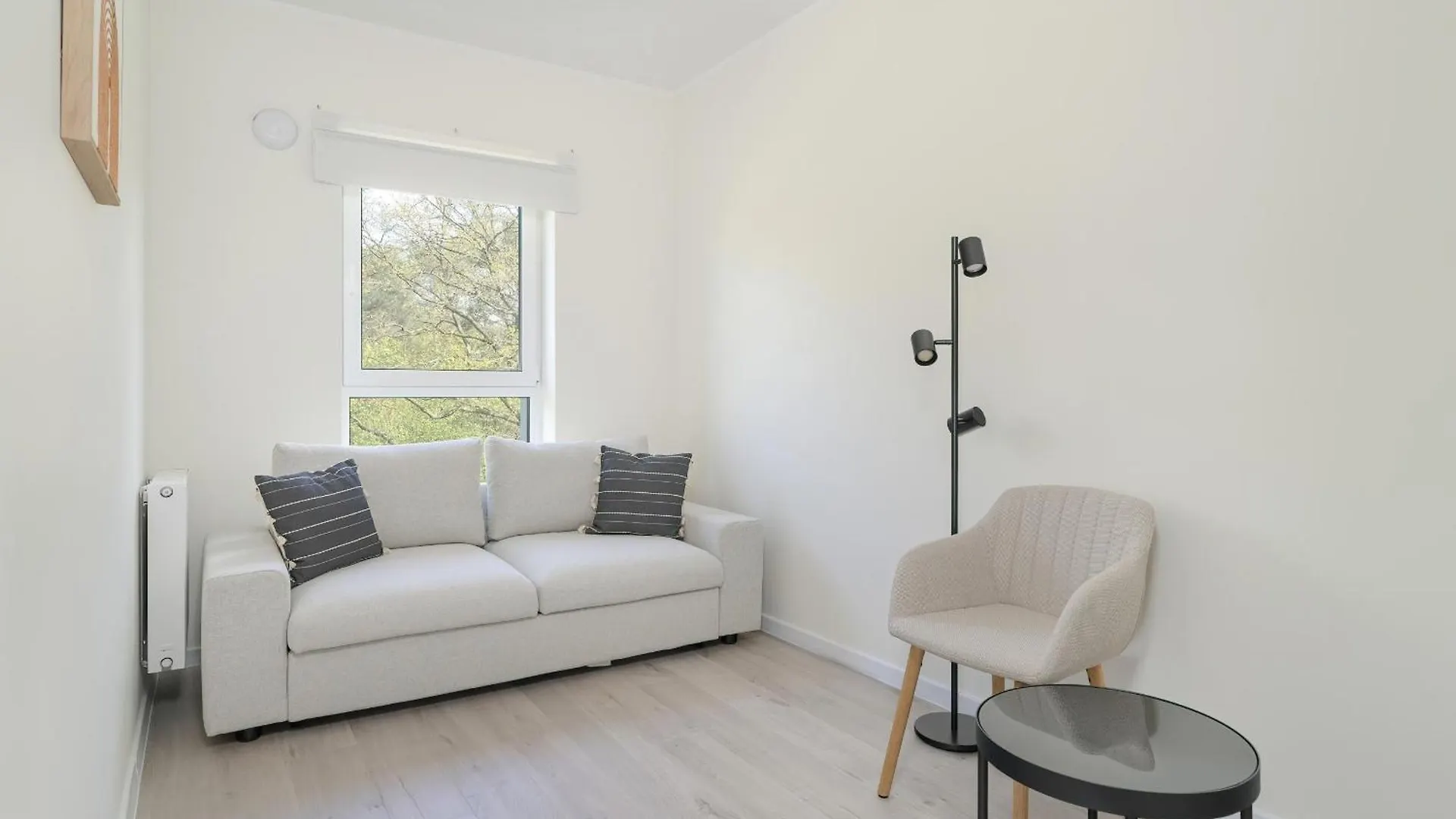 Family Apartment In Poznan With 2 Parking Spaces, 3 Bedrooms And Balcony By Noclegi Renters