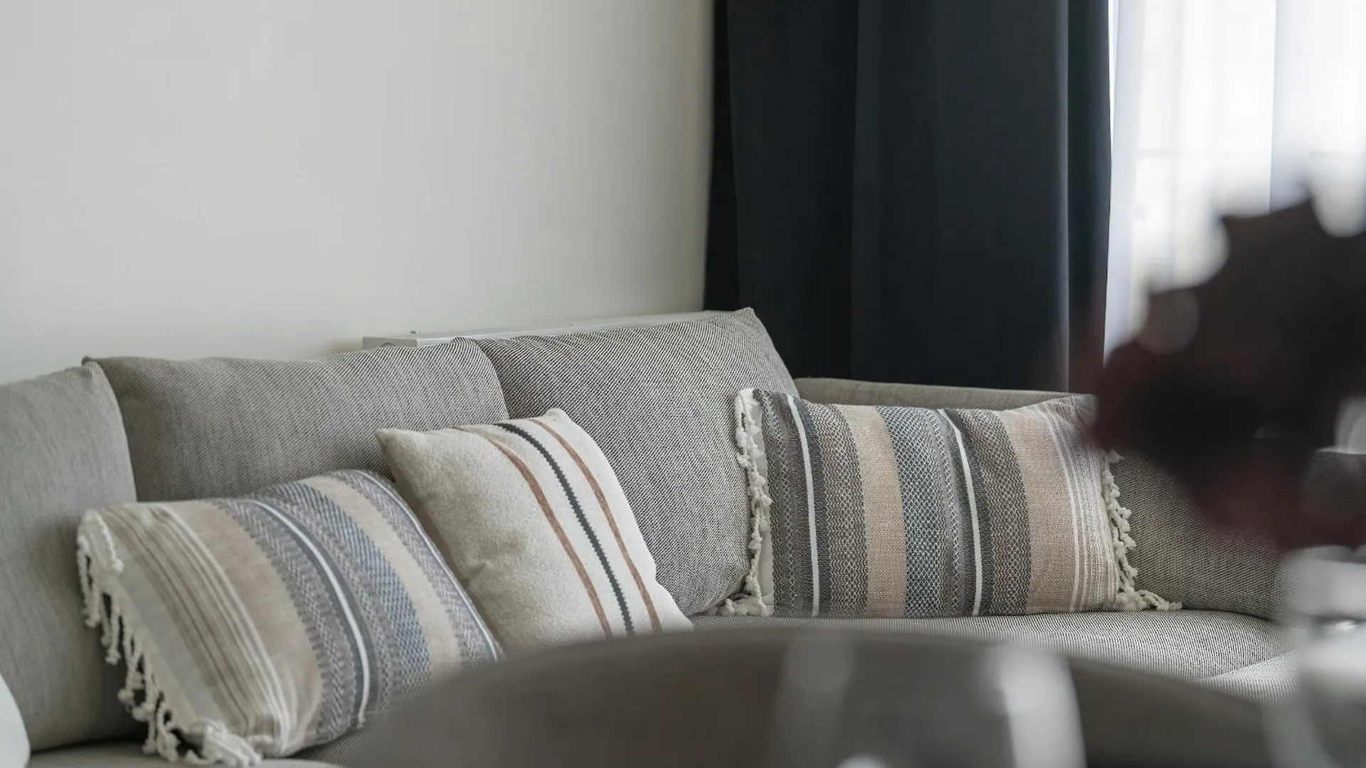 Family Apartment In Poznan With 2 Parking Spaces, 3 Bedrooms And Balcony By Noclegi Renters